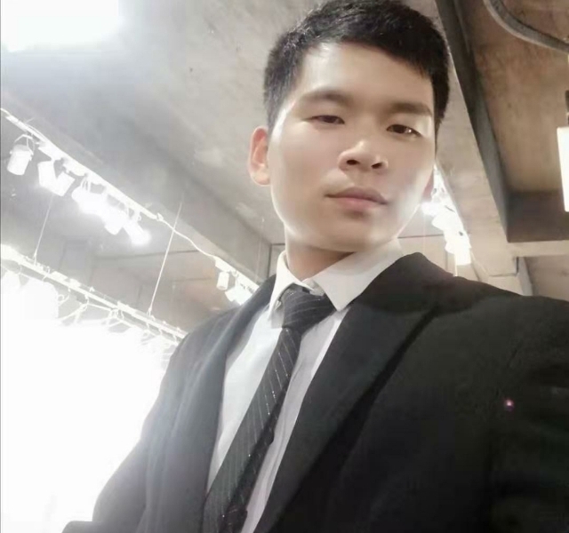 凌晨三点三分的第二张照片--河南闪婚服务中心