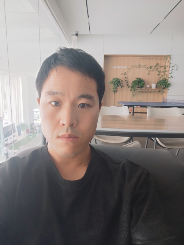 吊挂看风景的第一张照片--河南闪婚服务中心